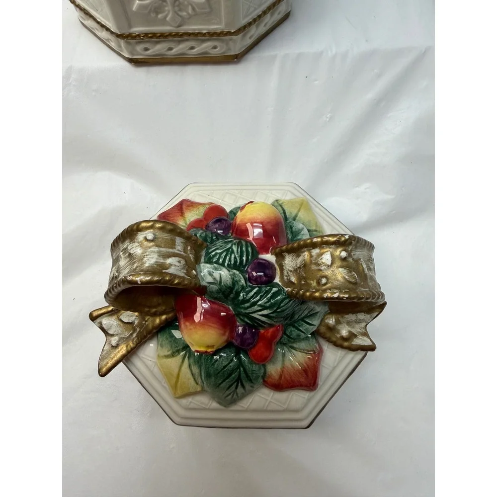 Fitz and Floyd Classics Christmas Fruit Bow Octagon Lidded Canister Gold Trim